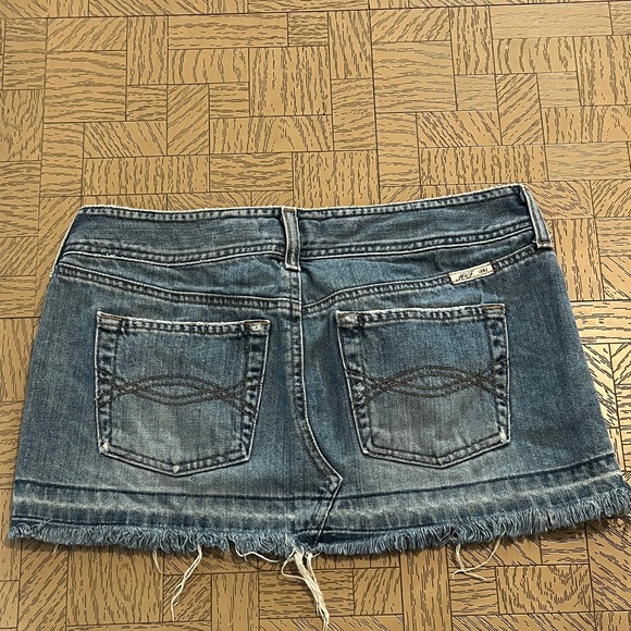 Abercrombie & Fitch Distressed Blue Mini Skirt - Picture 3 of 3